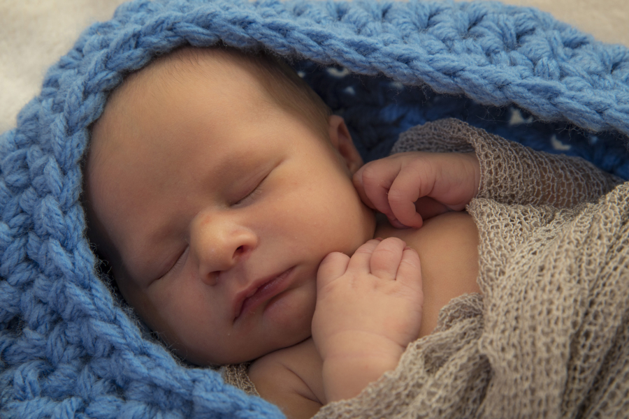 Helen J Rose Photography - pontypridd newborn photographer. South wales newborn photographer. Newborn photo shoots south Wales. Newborn photographer wales - Helen J Rose Photography