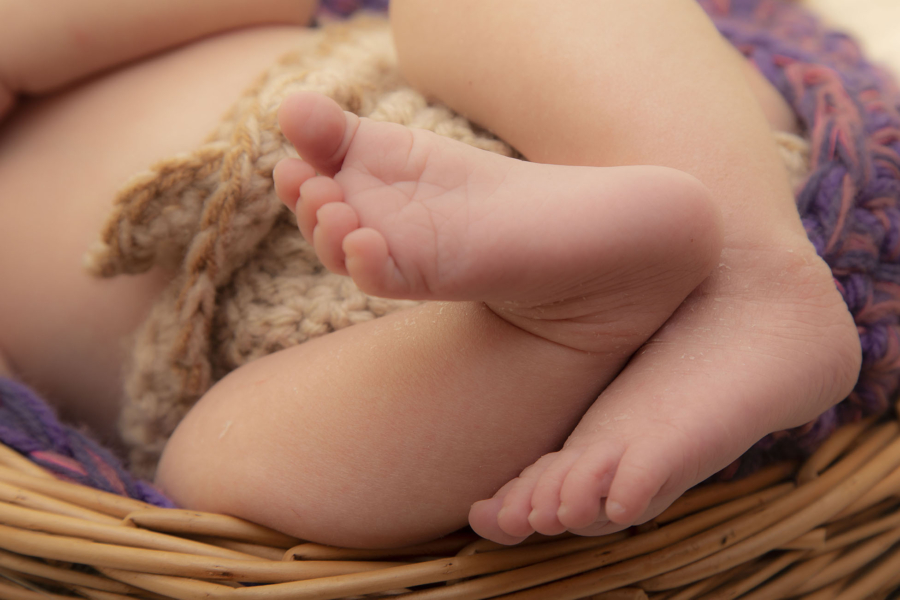 Helen J Rose Photography - pontypridd newborn photographer. South wales newborn photographer. Newborn photo shoots south Wales. Newborn photographer wales - Helen J Rose Photography